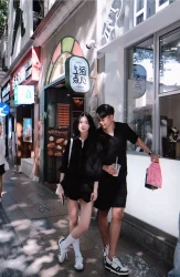 Thành Chung cùng vợ con đón sinh nhật, khung cảnh biệt thự bạc tỷ mới toanh chiếm spotlight