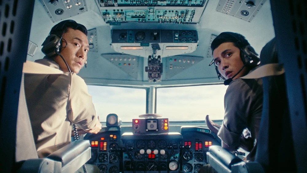 "Tử chiến trên không": Tái hiện vụ cướp máy bay có thật theo phong cách Hollywood - Ongkinh
