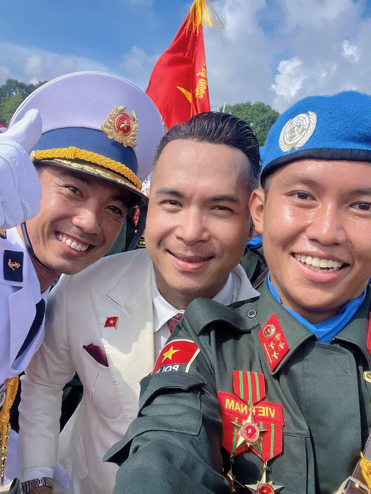 Cuối cùng Trương Thế Vinh cũng có bức ảnh tử tế kỉ niệm diễu binh A80