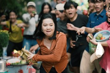 Tập tục 'cúng cô hồn' lên màn ảnh Việt, Lê Khánh giành giật hết mình