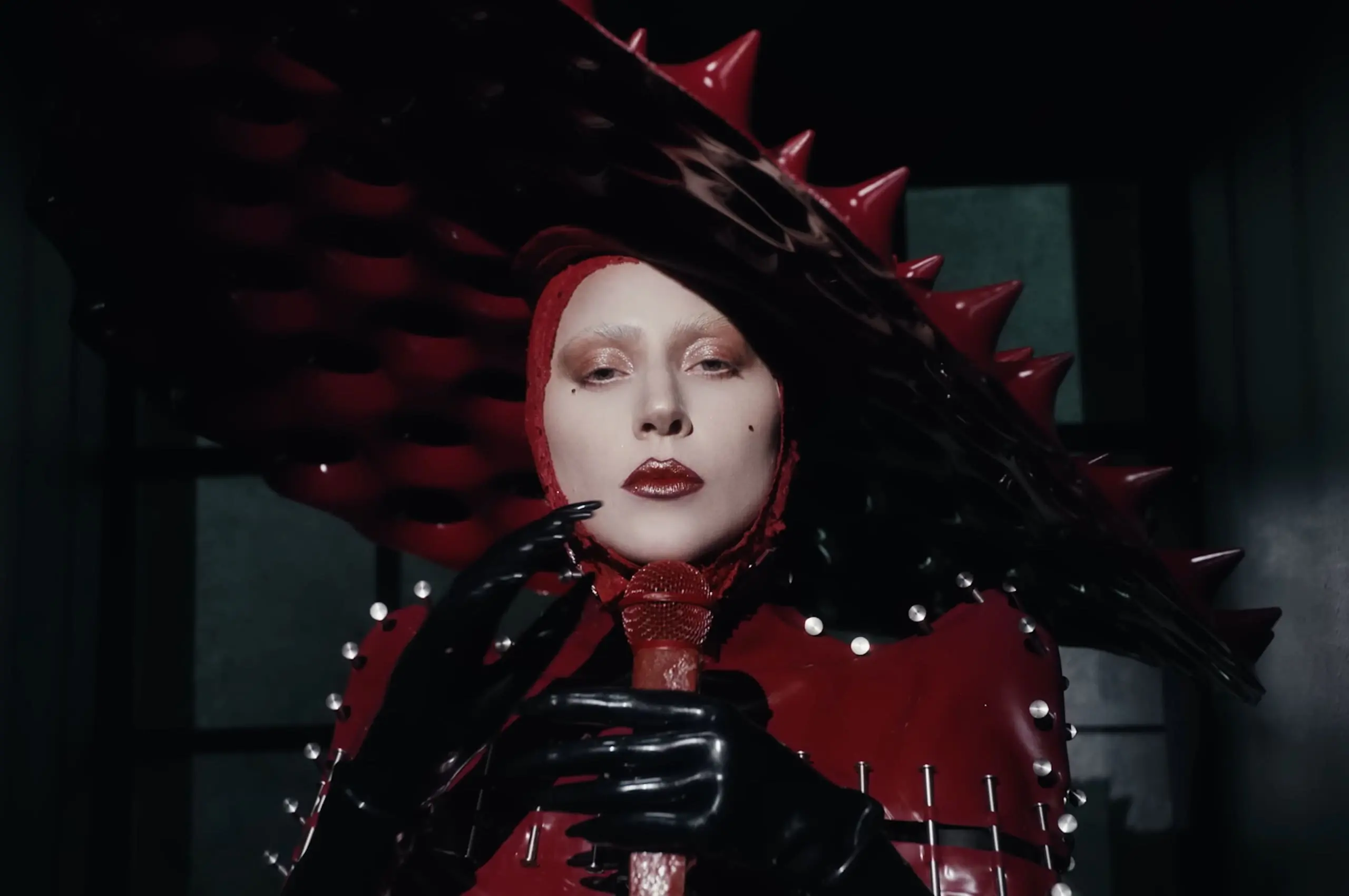 Lady Gaga đột ngột hủy show -ongkinh