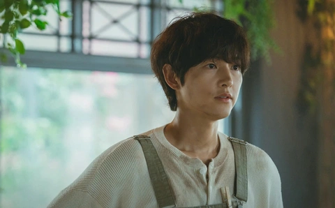 Song Joong Ki lại bị chỉ trích