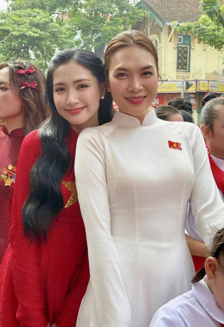 Hòa Minzy đọ sắc Mỹ Tâm sau ồn ào bị so sánh thực lực
