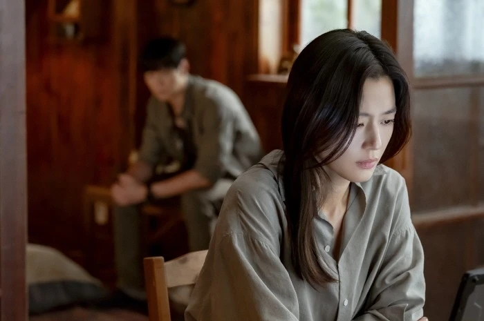 "Tempest" gây sốt: Jun Ji Hyun và Gang Dong Won tái hợp trong phim chính trị - hành động đầy kịch tính - Techlade