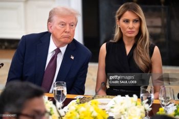 Phong cách quyền lực của bà Melania Trump