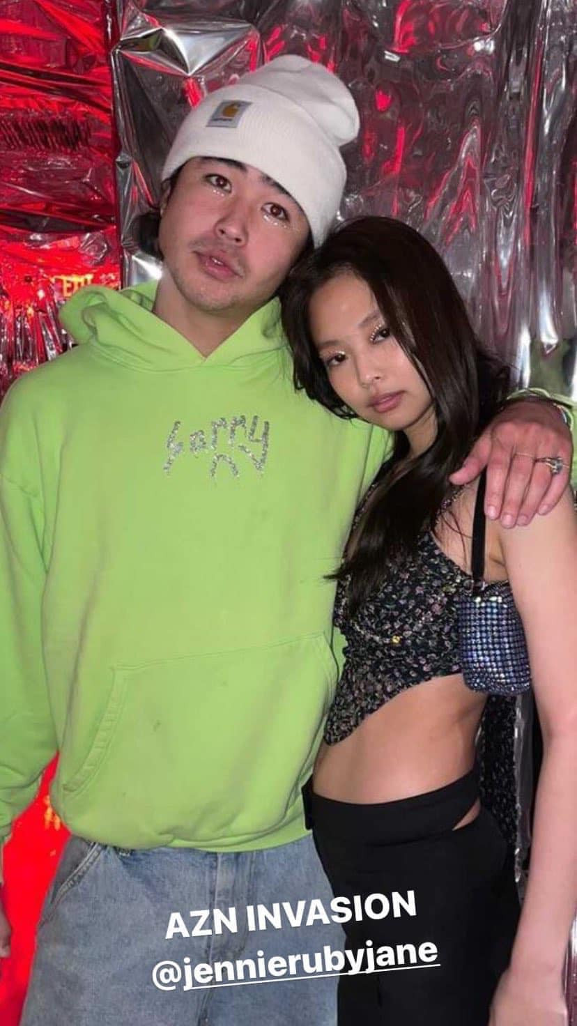 Jennie (BLACKPINK) công khai hẹn hò bạn trai ở Canada?