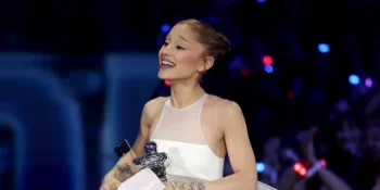 Ariana Grande thắng giải quan trọng nhất VMAs 2025