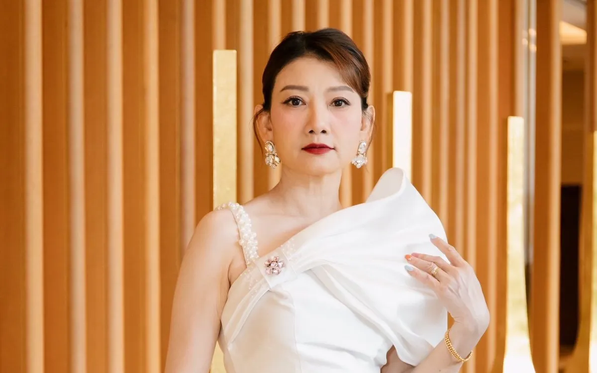 NSND Mỹ Uyên đóng kịch tại Hàn Quốc