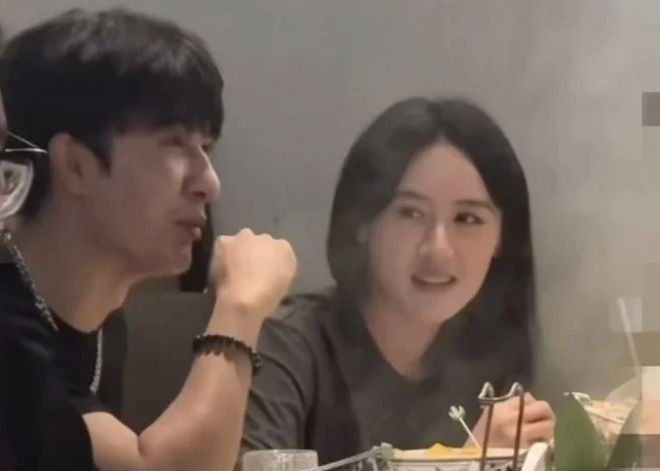 Viên Băng Nghiên - bản sao Triệu Lệ Dĩnh ra sao sau 3 năm bị phong sát