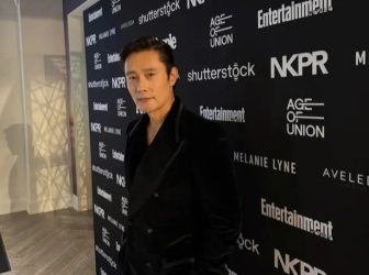 Lee Byung Hun nhận giải Thành tựu đặc biệt tại Liên hoan phim quốc tế Toronto