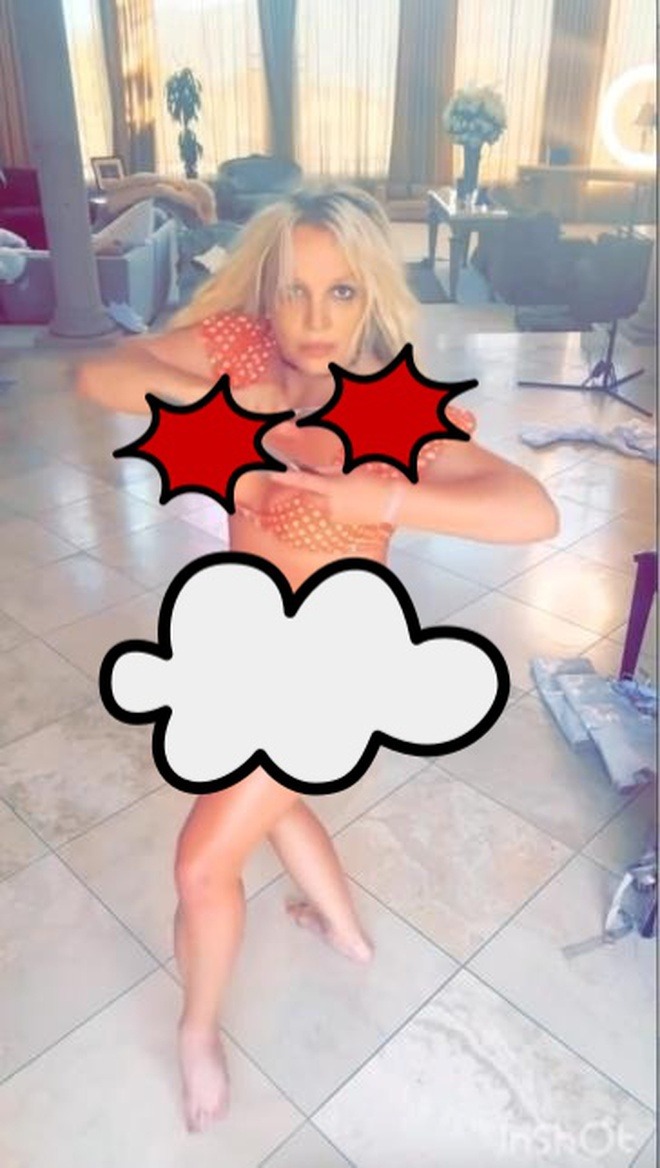 Britney Spears sống trong ngôi nhà ngập rác và chất thải