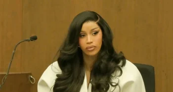Cardi B trắng án