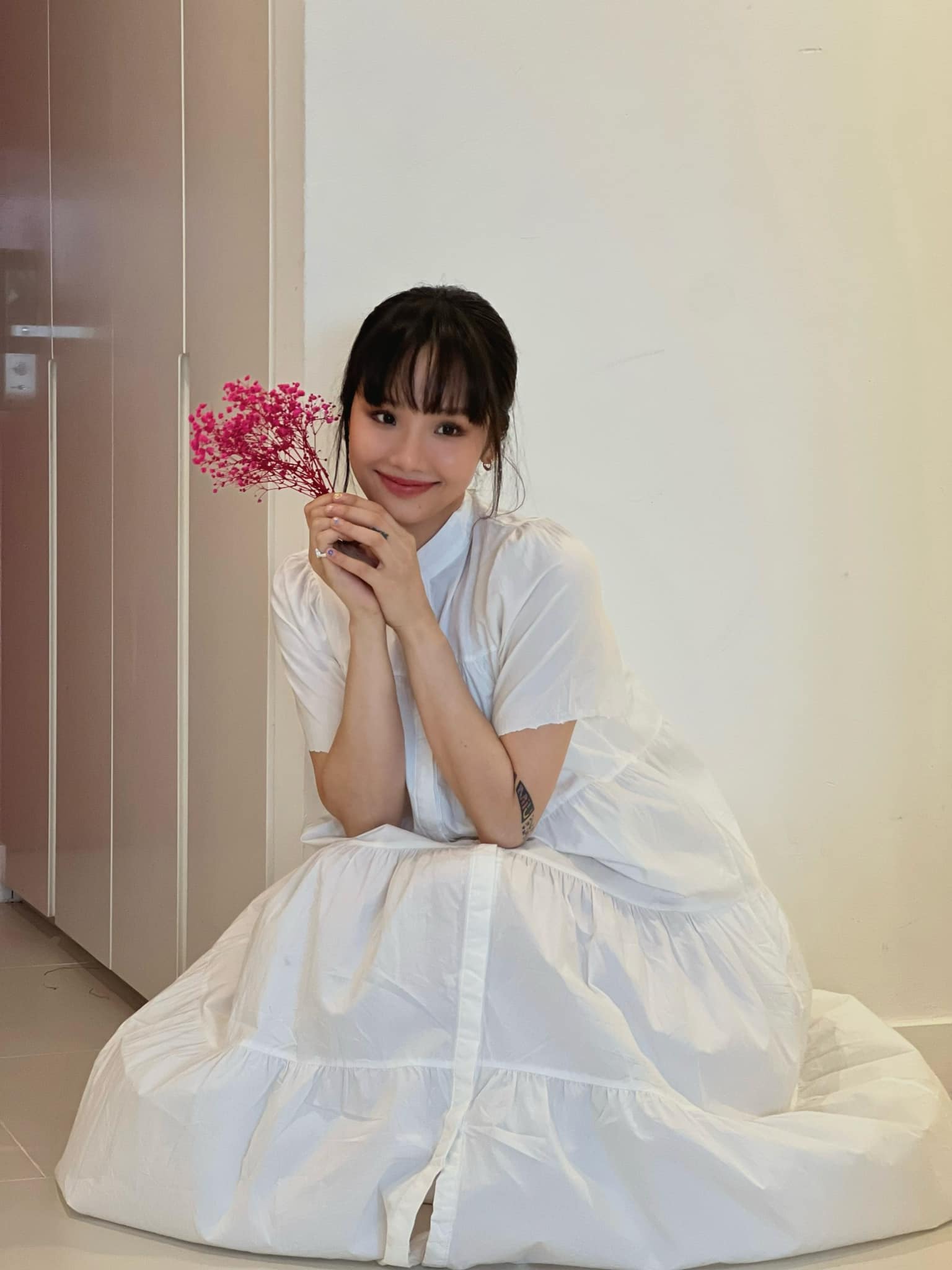 Miu Lê liên tiếp có động thái khó hiểu