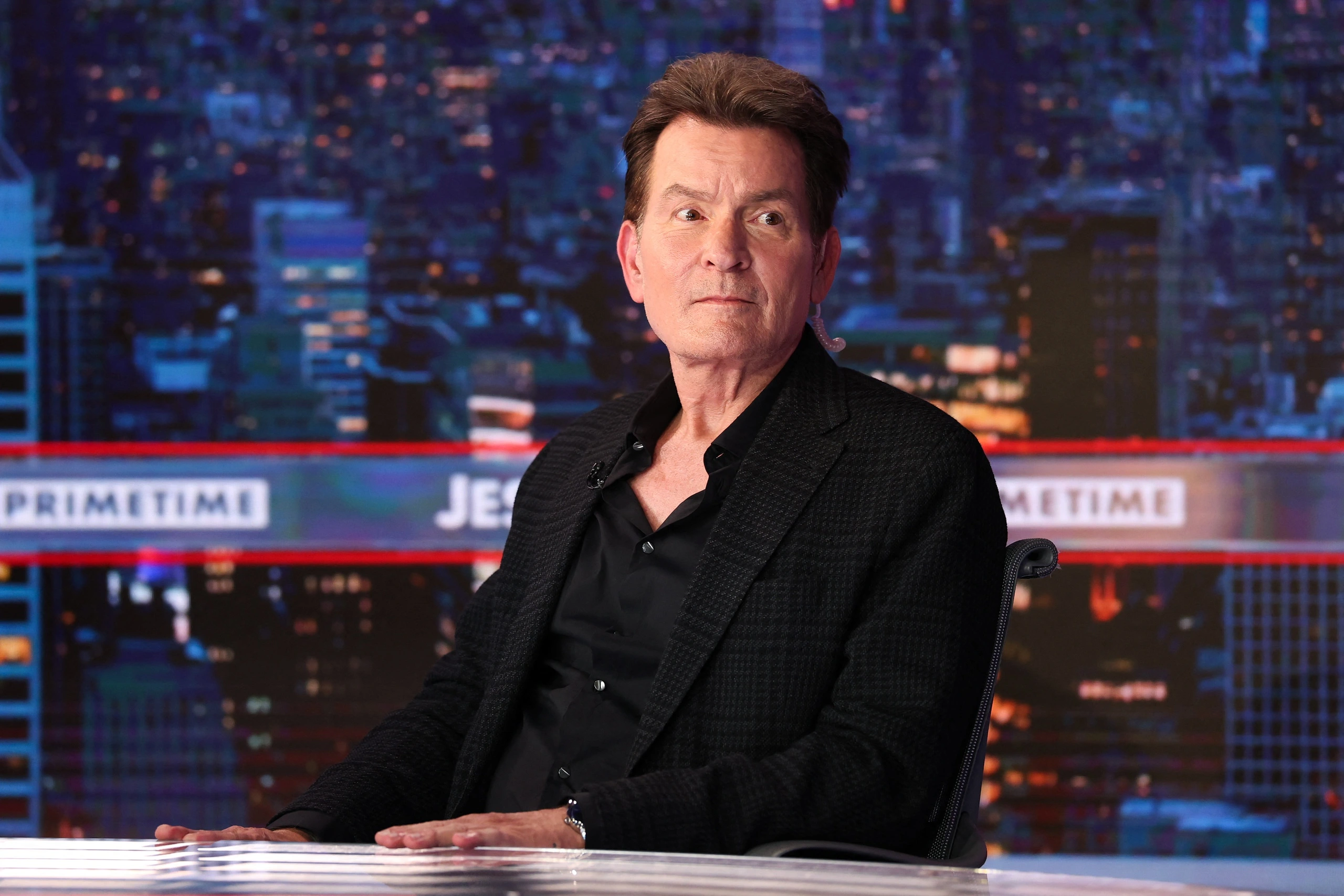 Tài tử Charlie Sheen ra sao sau quá khứ ăn chơi sa đọa, nhiễm HIV?