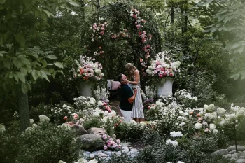 Taylor Swift nóng lòng sinh con-ongkinh