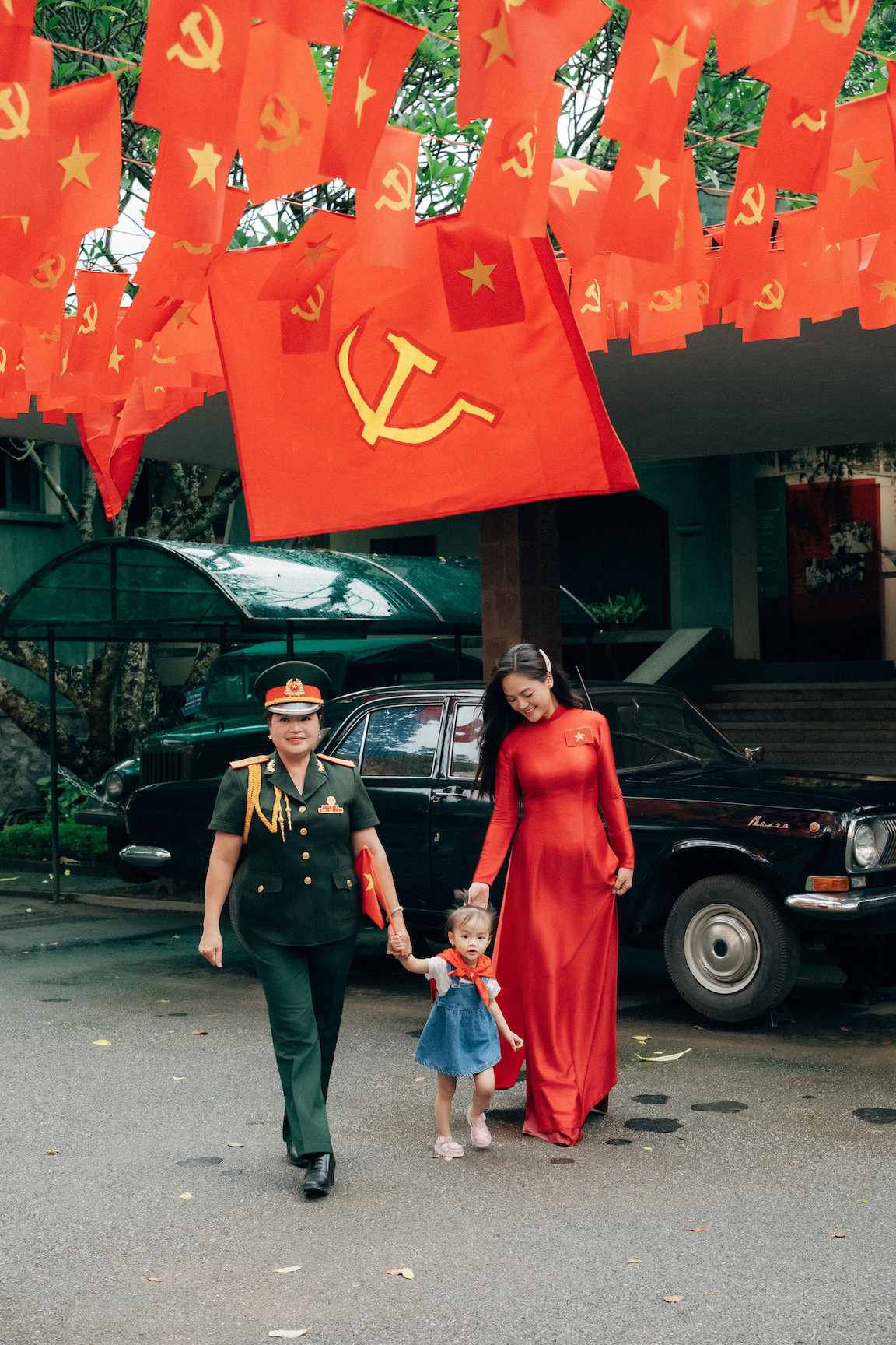 Diễn viên Thu Quỳnh tiết lộ mẹ ruột là Thượng tá quân đội, 'sĩ đến hết đời' với A80