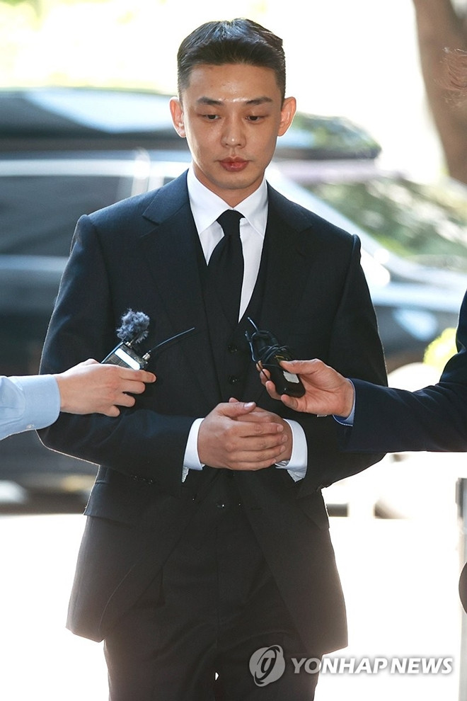 Lộ diện gây sốc: Yoo Ah In trở lại sau bê bối lớn nhất sự nghiệp