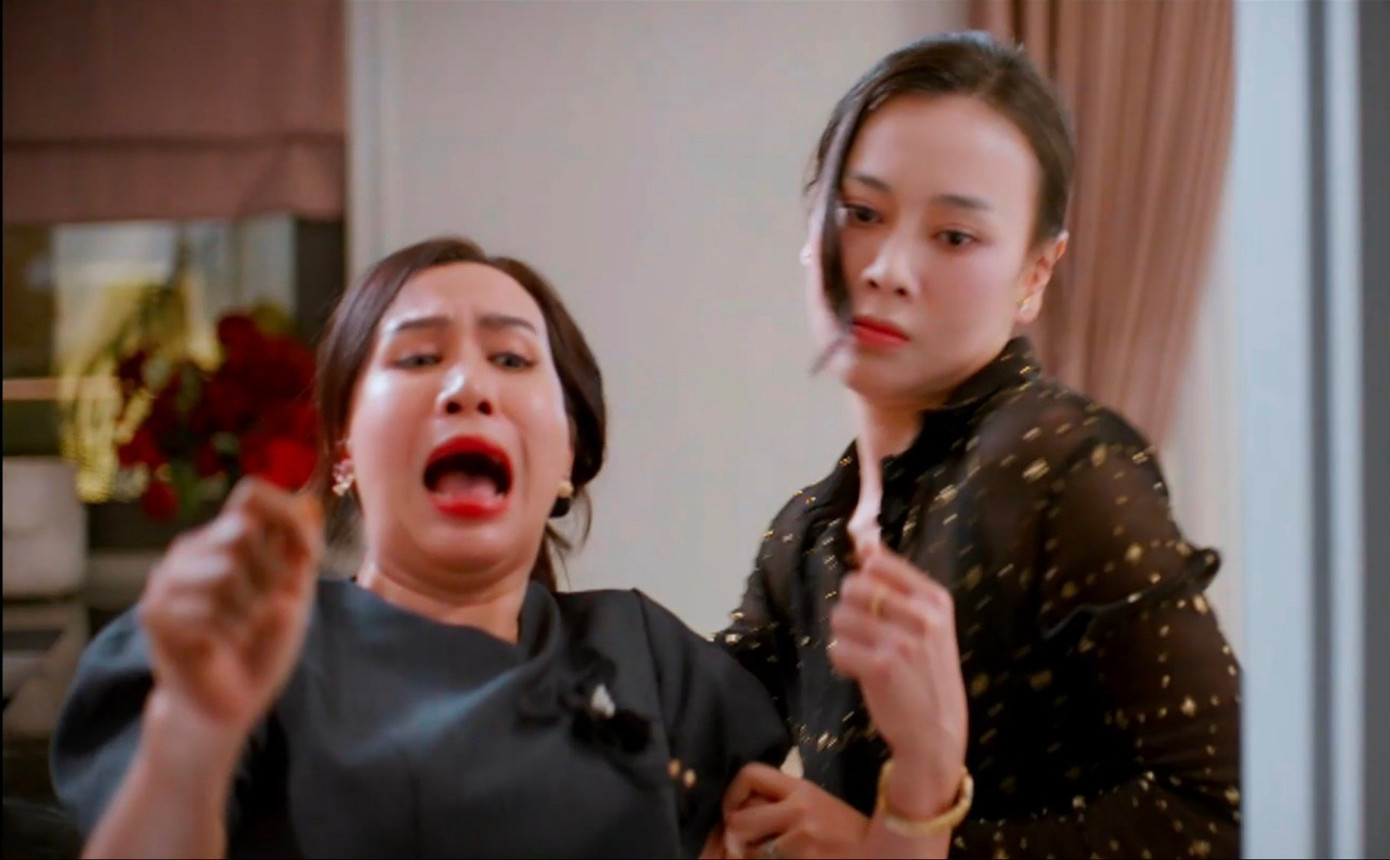 Diễn viên Trúc Mai: ‘Sau cảnh xô xát với Phương Oanh, có khán giả đòi tát tôi’