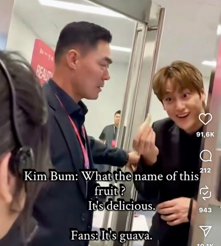 Kim Bum ăn bánh xèo, mê phở Việt