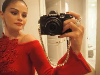 Selena Gomez đăng ảnh gợi cảm sau khi giảm cân