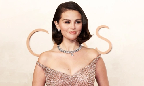 Selena Gomez đăng ảnh gợi cảm sau khi giảm cân