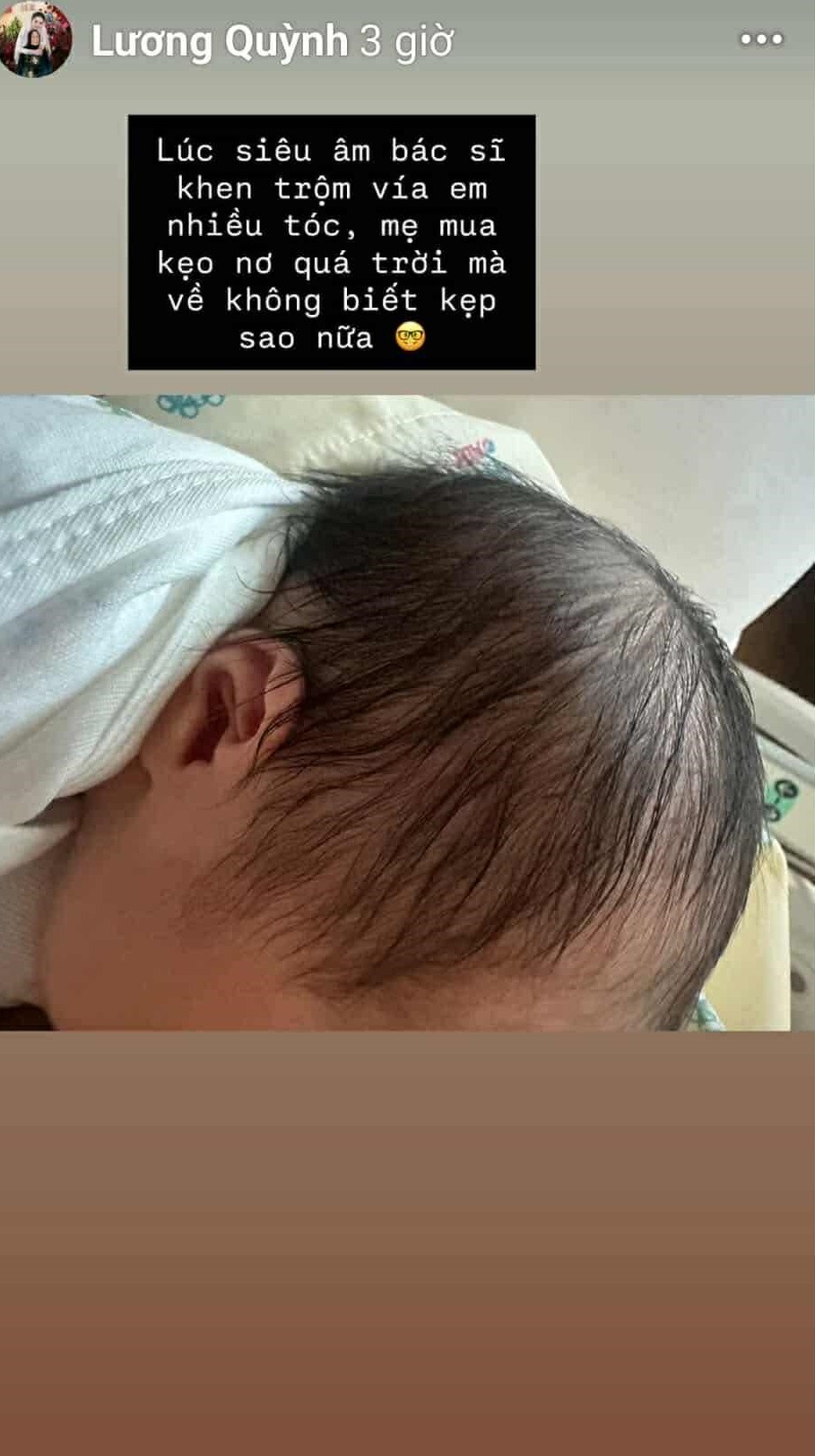Quỳnh Lương khoe con gái vừa đầy tháng