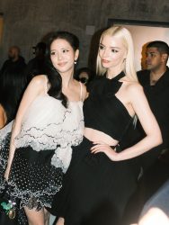 Jisoo gây bão tại Dior Cruise 2027 